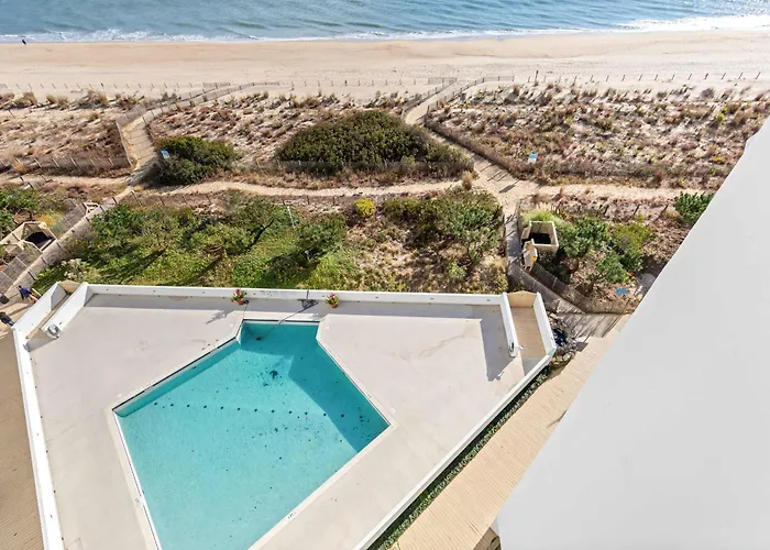 Pyramid 7k Hébergement de vacances *